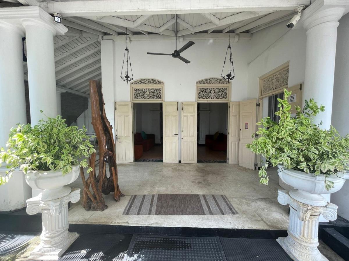 Beverly Villa مافونت لافينيا المظهر الخارجي الصورة